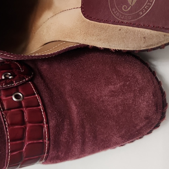 Nuture Leather Suede Clogs - Picture 13 of 14